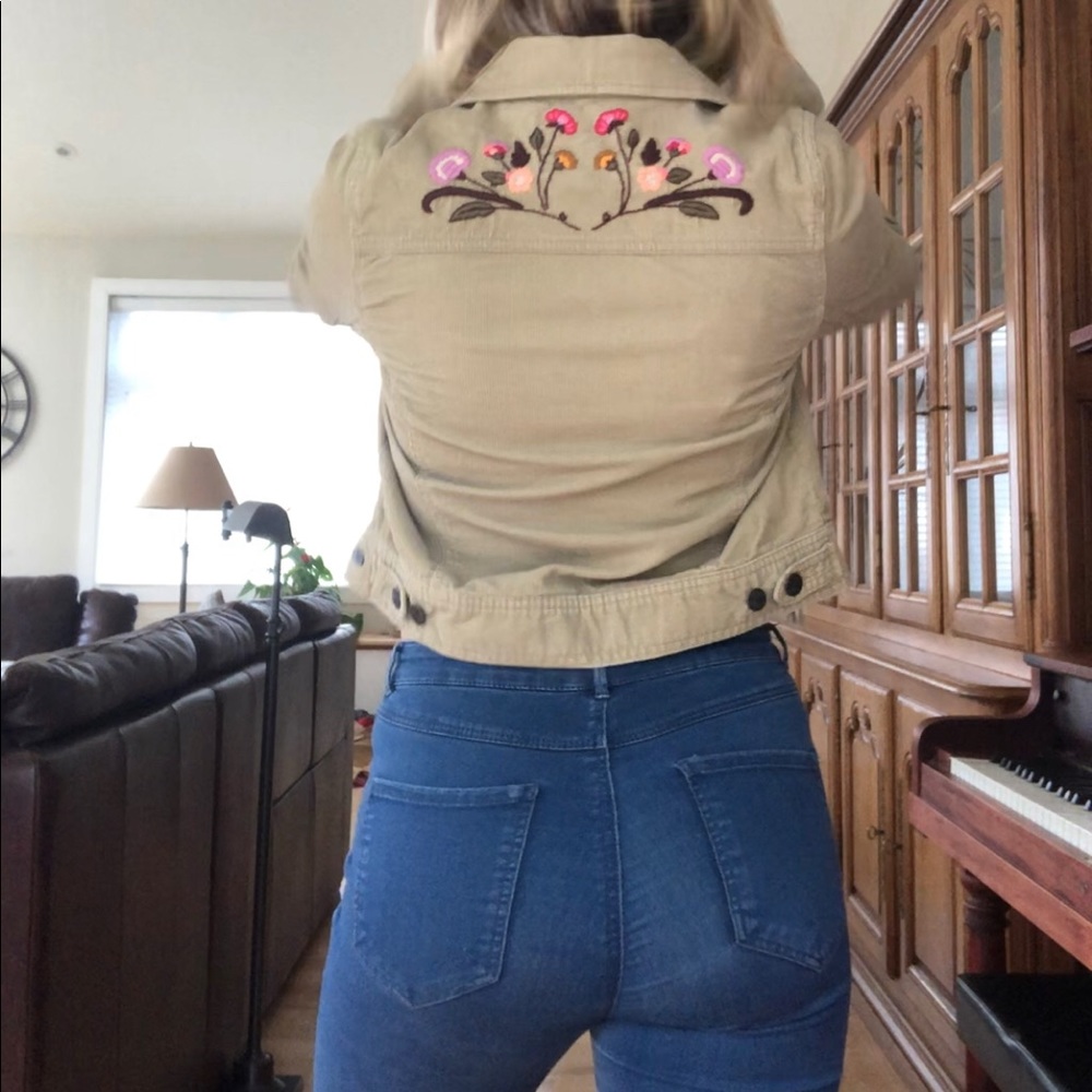Jacket - Picture 3 of 7